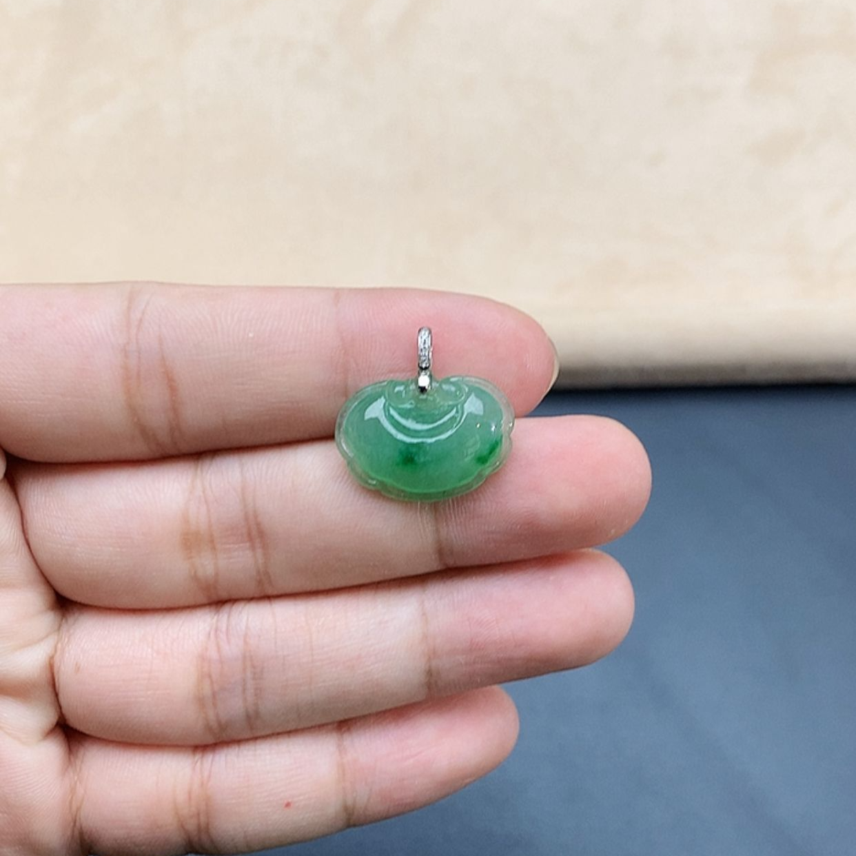 翡翠18K金如意头吊坠-J45-5570