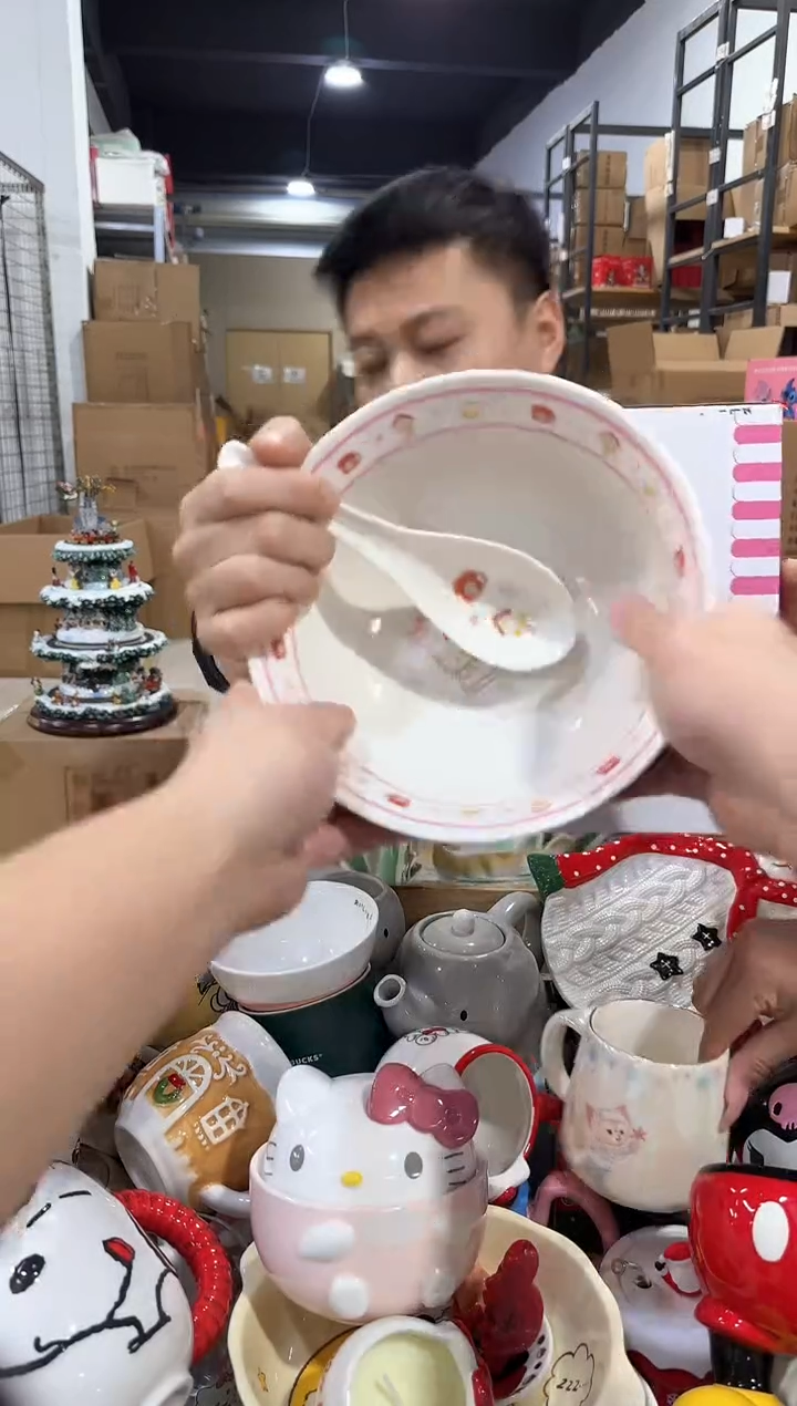 瓷片粉色原盒kt猫碗勺套装