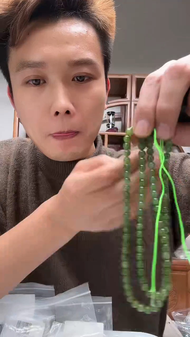 未镶嵌和田玉挂件多样性发其一P-70