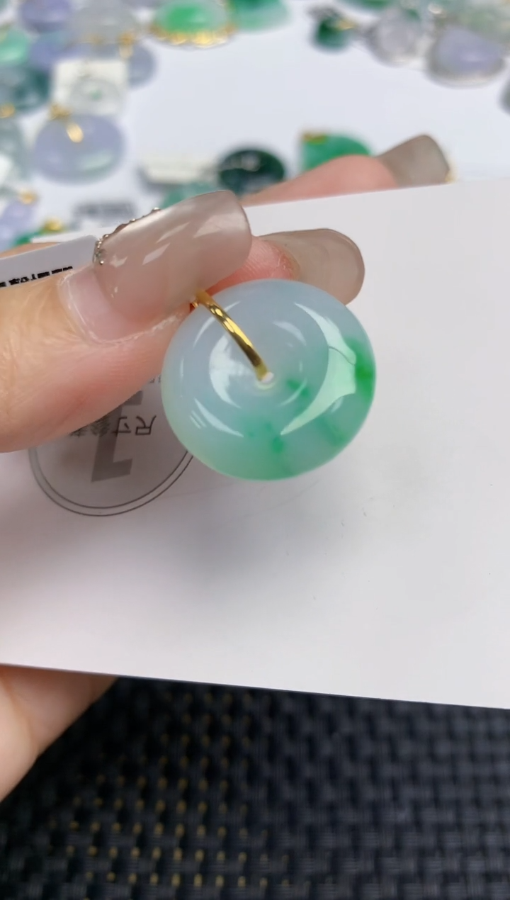 颈饰18K金镶嵌翡翠天然缅甸A货翡翠百元以上9元证书费自理