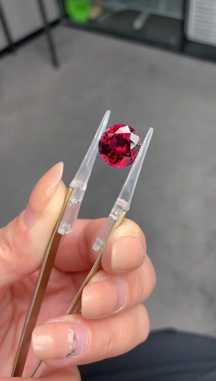 【闪购商品】石榴石裸石未镶嵌9ct镁铝