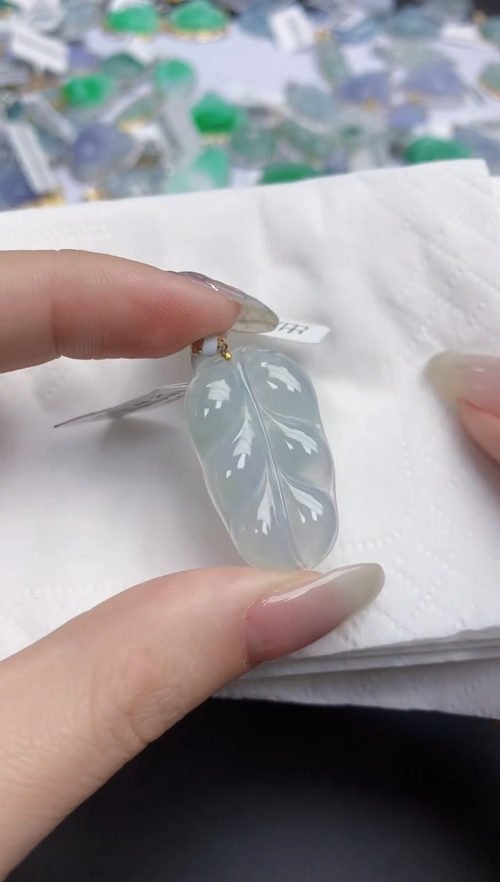 【闪购商品】翡翠颈饰18K金镶嵌天然缅甸翡翠A货