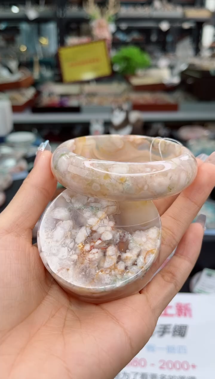 【闪购商品】石英质玉手镯未镶嵌58圈口（赠品镯心）3505052