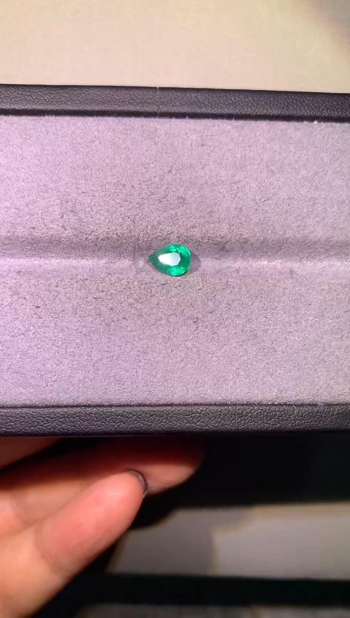 【闪购商品】祖母绿裸石未镶嵌0.95ct吉尔德VVG极微油A218