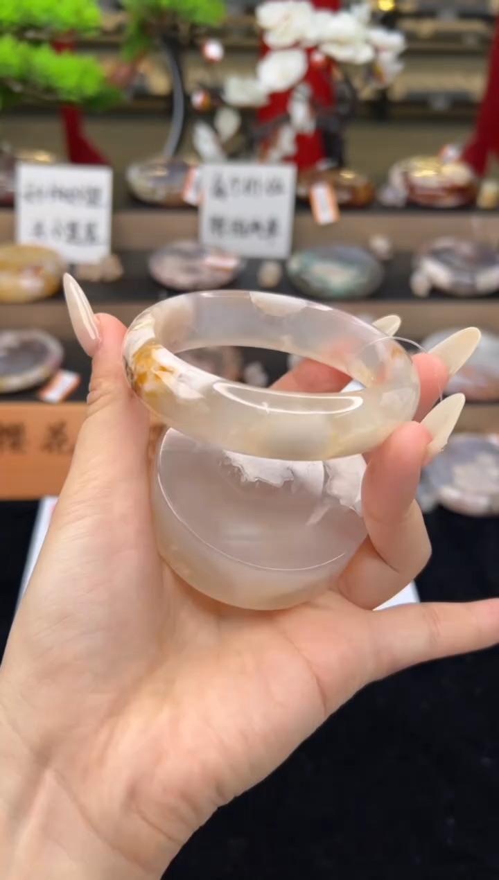 【闪购商品】石英质玉手镯未镶嵌62圈口（赠送镯心）13372