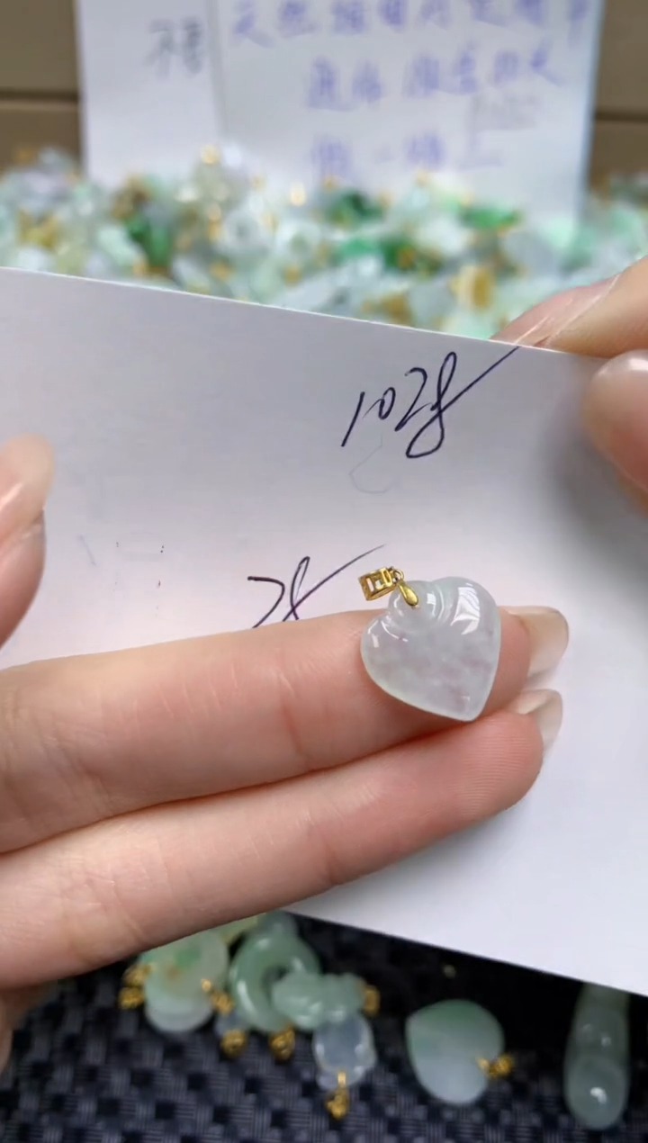 【闪购商品】翡翠颈饰18K金镶嵌天然缅甸A货翡翠