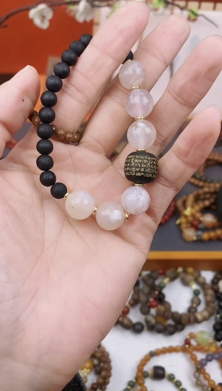 【闪购商品】降真香手串未镶嵌五条单圈搭配樱花