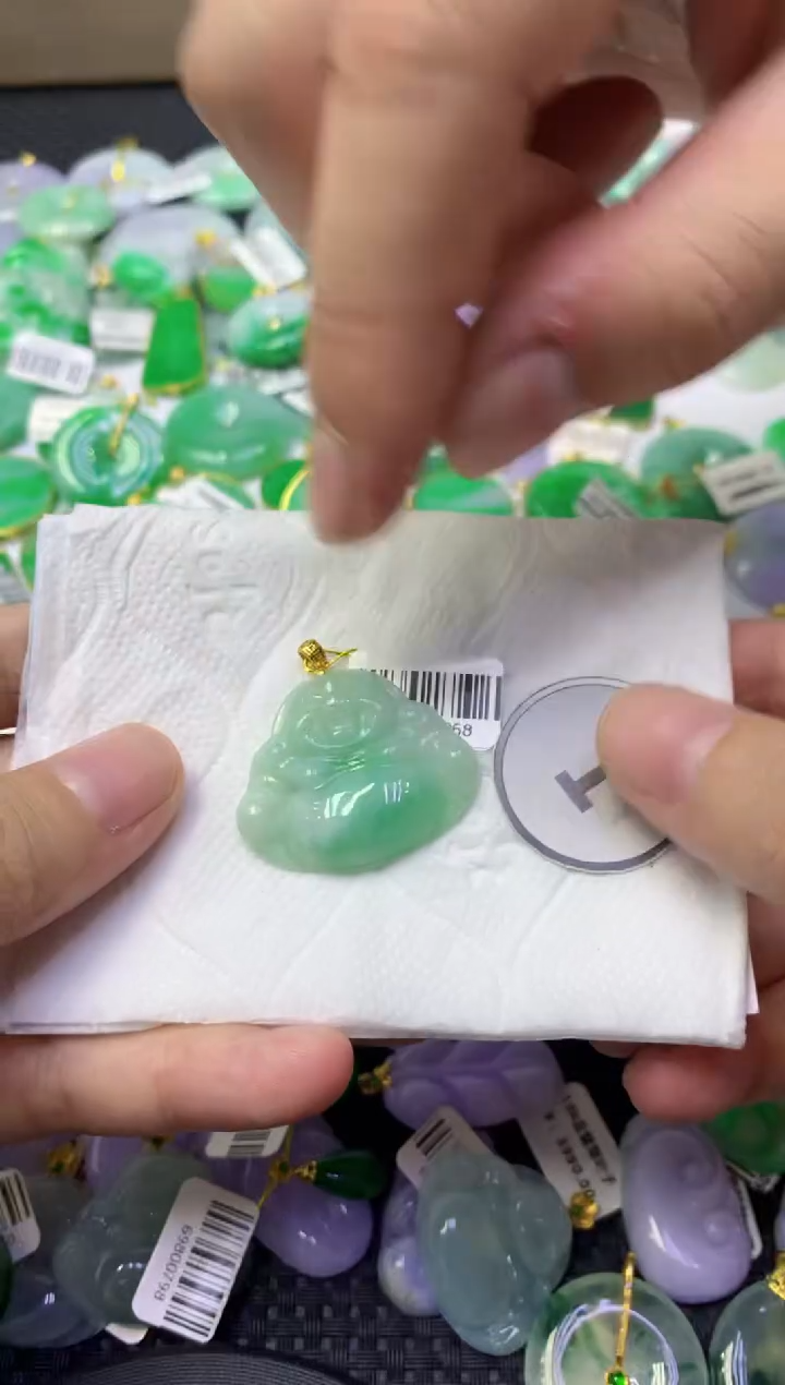 颈饰未镶嵌翡翠天然缅甸翡翠A货