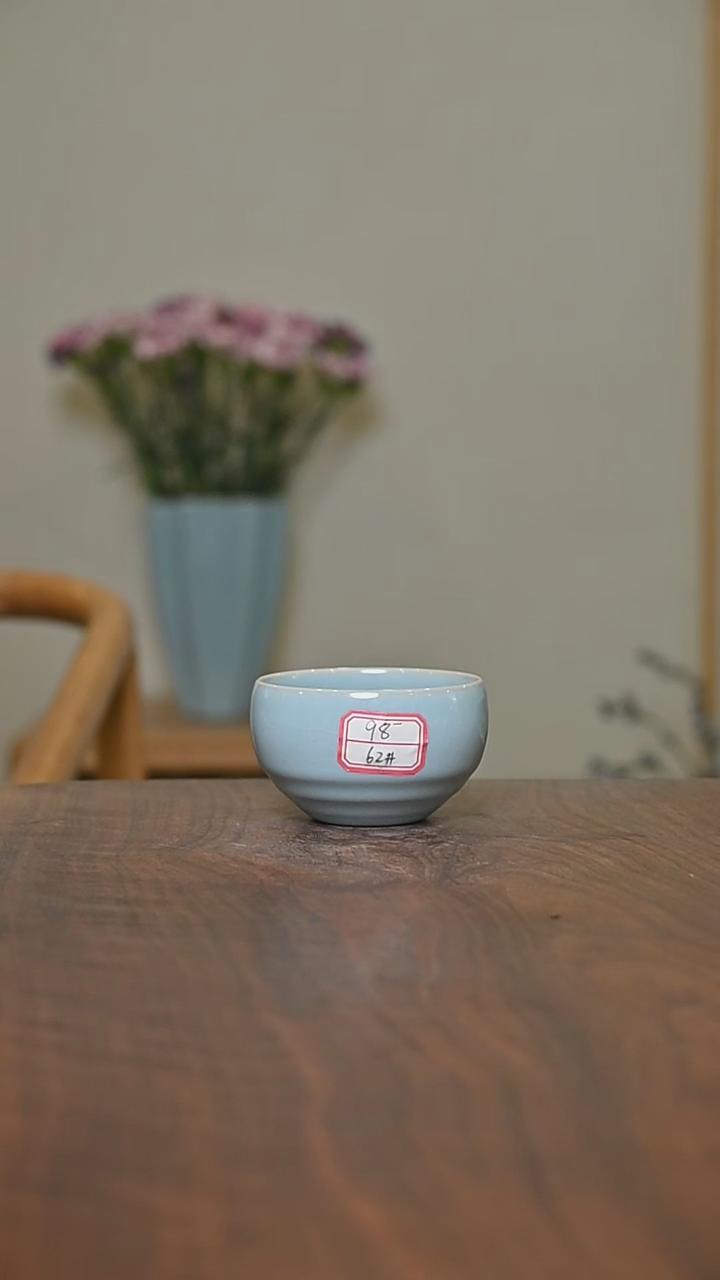 62#玄纹杯 天青 微瑕 朱家汝窑款