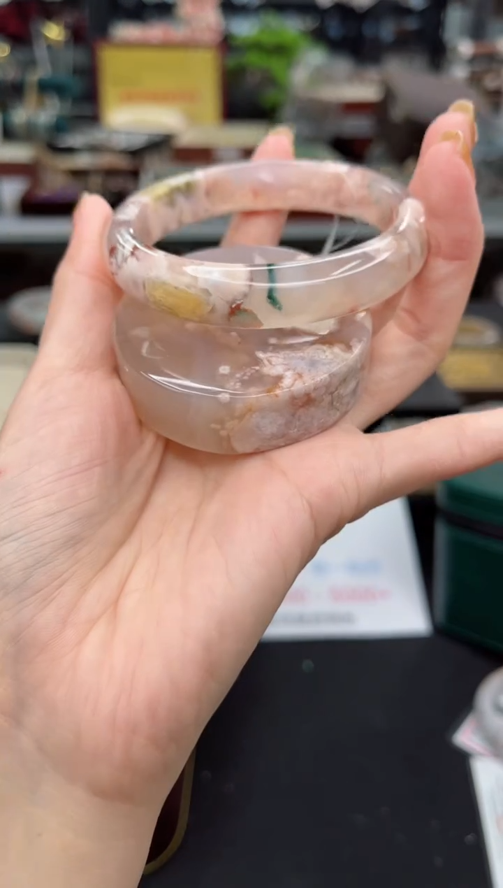 【闪购商品】石英质玉手镯未镶嵌61圈口（赠品镯心）626