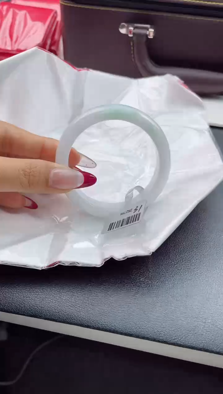 【闪购商品】翡翠手镯未镶嵌20翡翠手镯