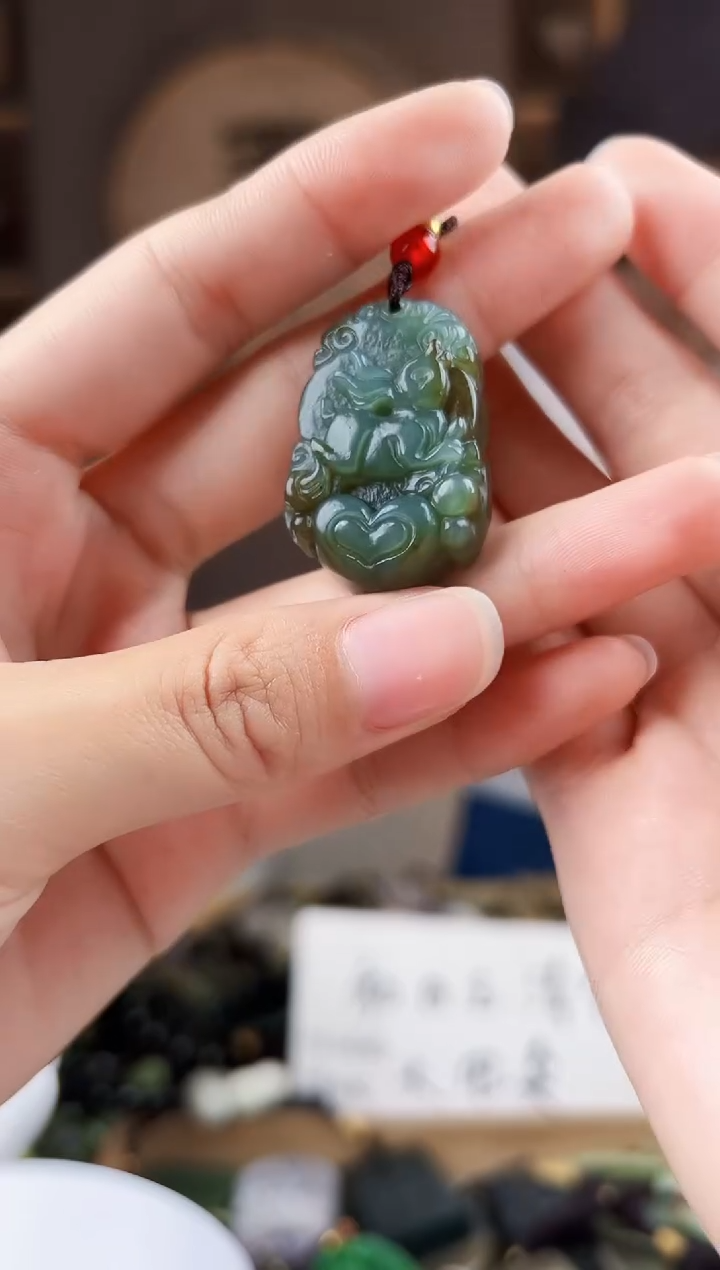 颈饰未镶嵌和田玉拍一发一，多样性发货