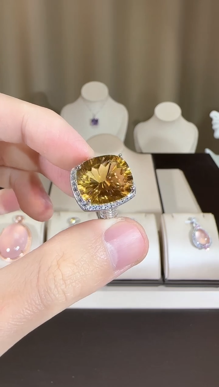 【闪购商品】黄晶戒指银S925镶嵌15*13mm