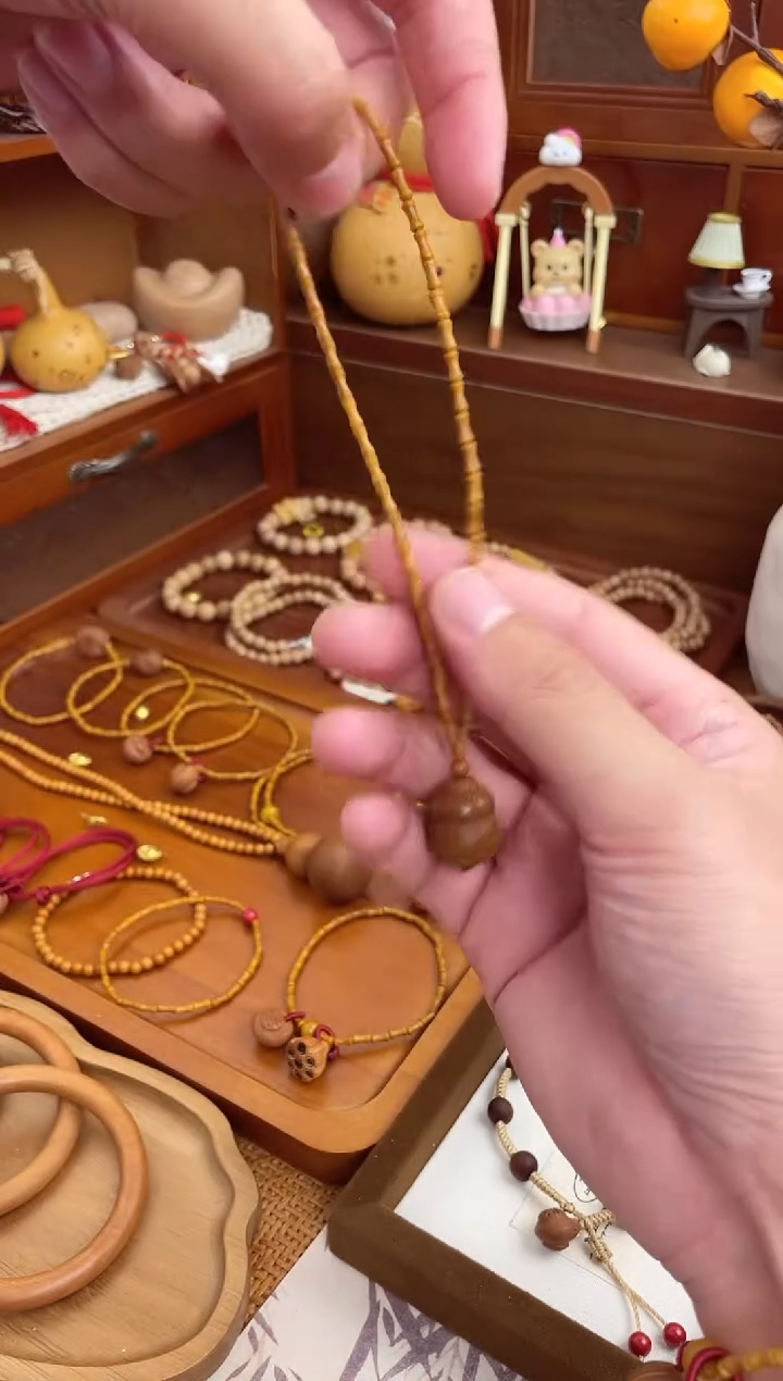 108颗竹节脖挂一物一拍加桃核葫芦