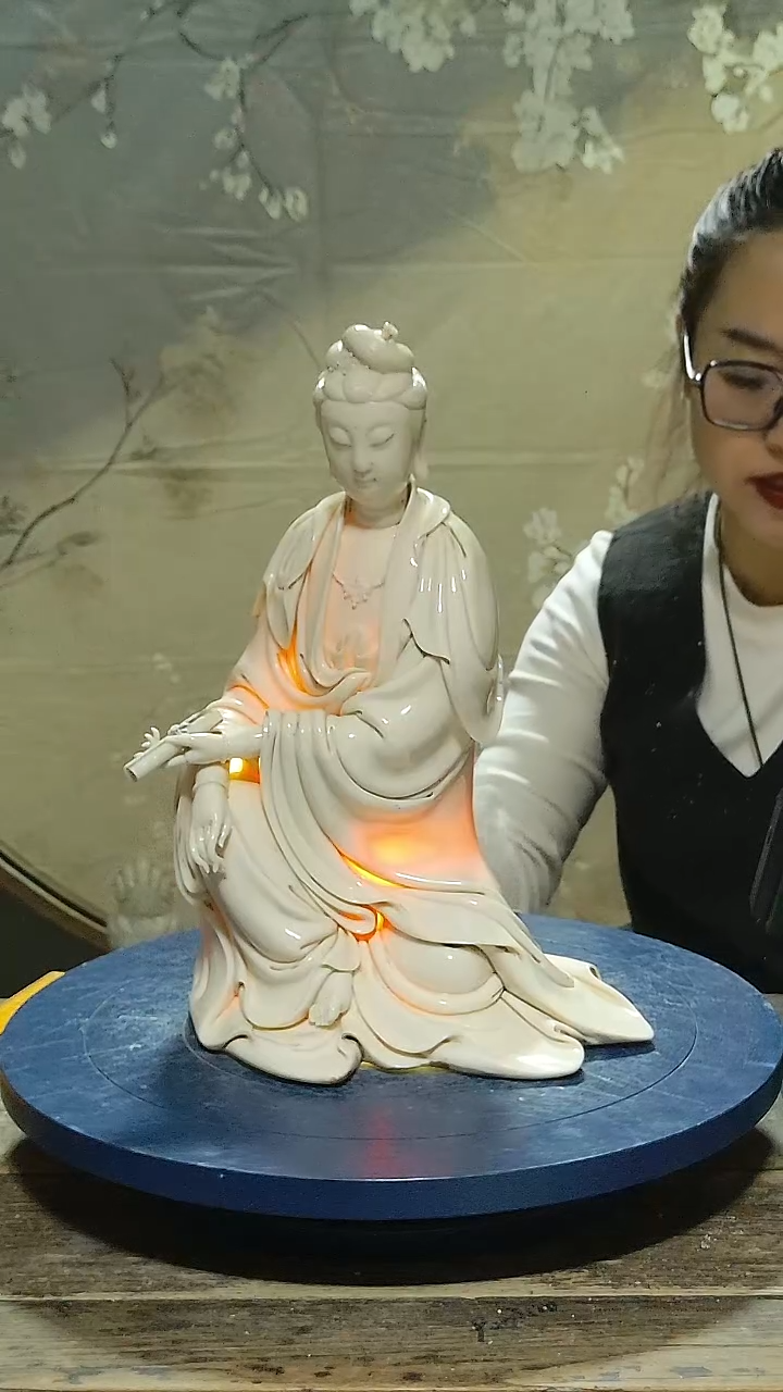 摆件德化瓷孩儿红观音造像，高36公分