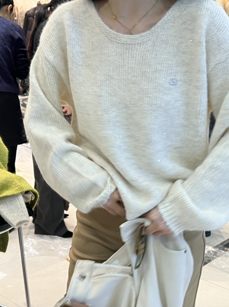 针织薄款女V领厚款秋季毛针织衫显瘦设计感套头时尚#9001