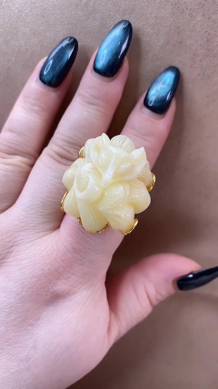 琥珀颈饰未镶嵌戒指