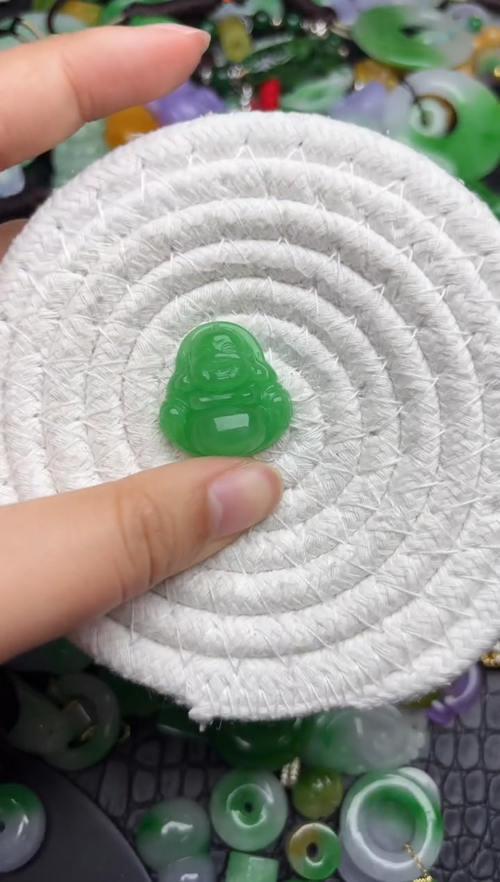 颈饰未镶嵌翡翠缅甸翡翠吊坠