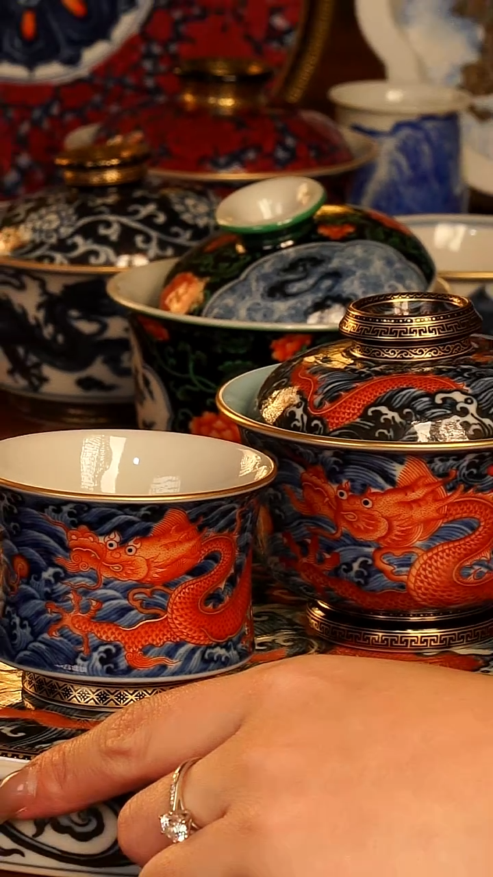 陶比**耳一套一套牙套踢桃