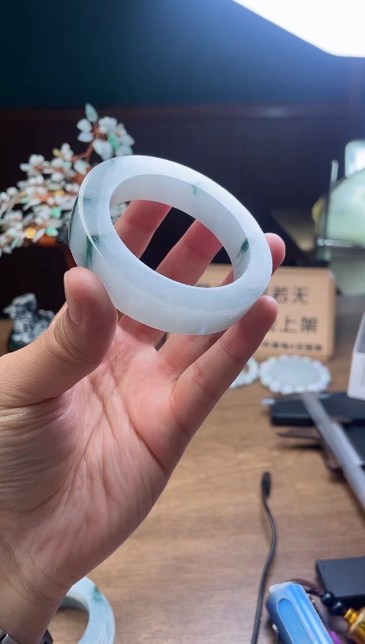 【闪购商品】定制翡翠手镯未镶嵌定制