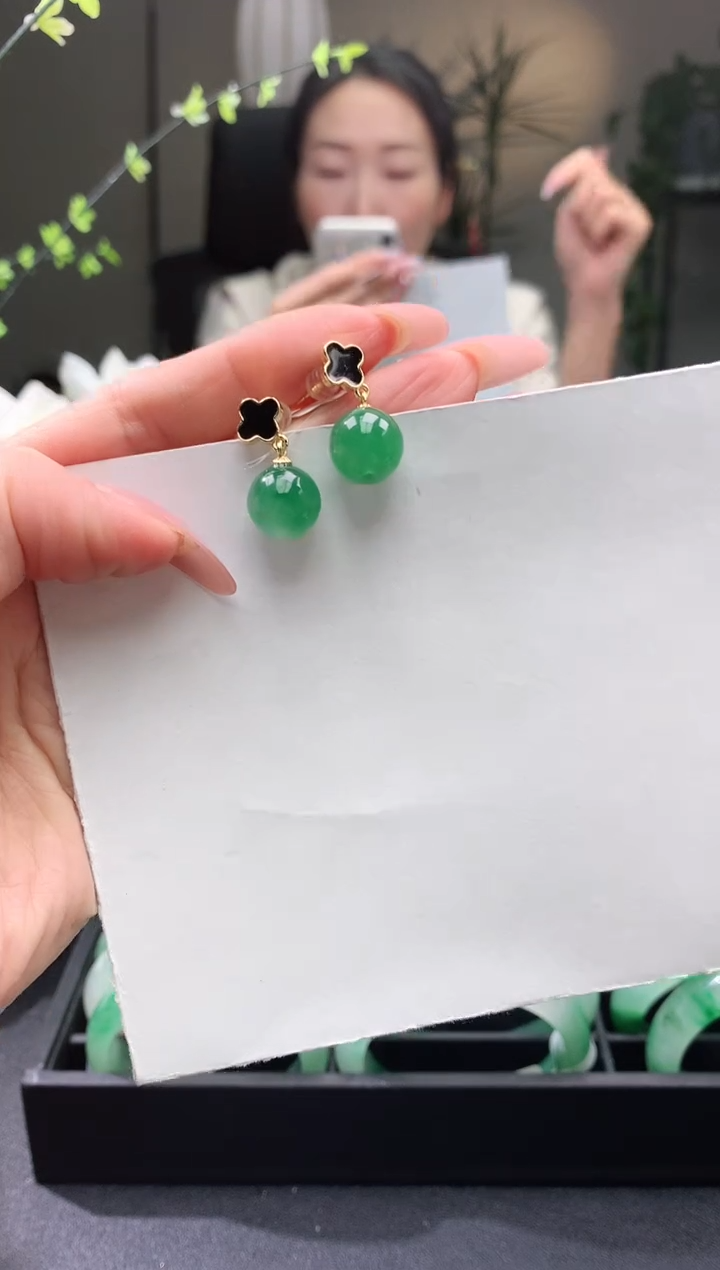 【闪购商品】石英质玉耳坠未镶嵌耳坠