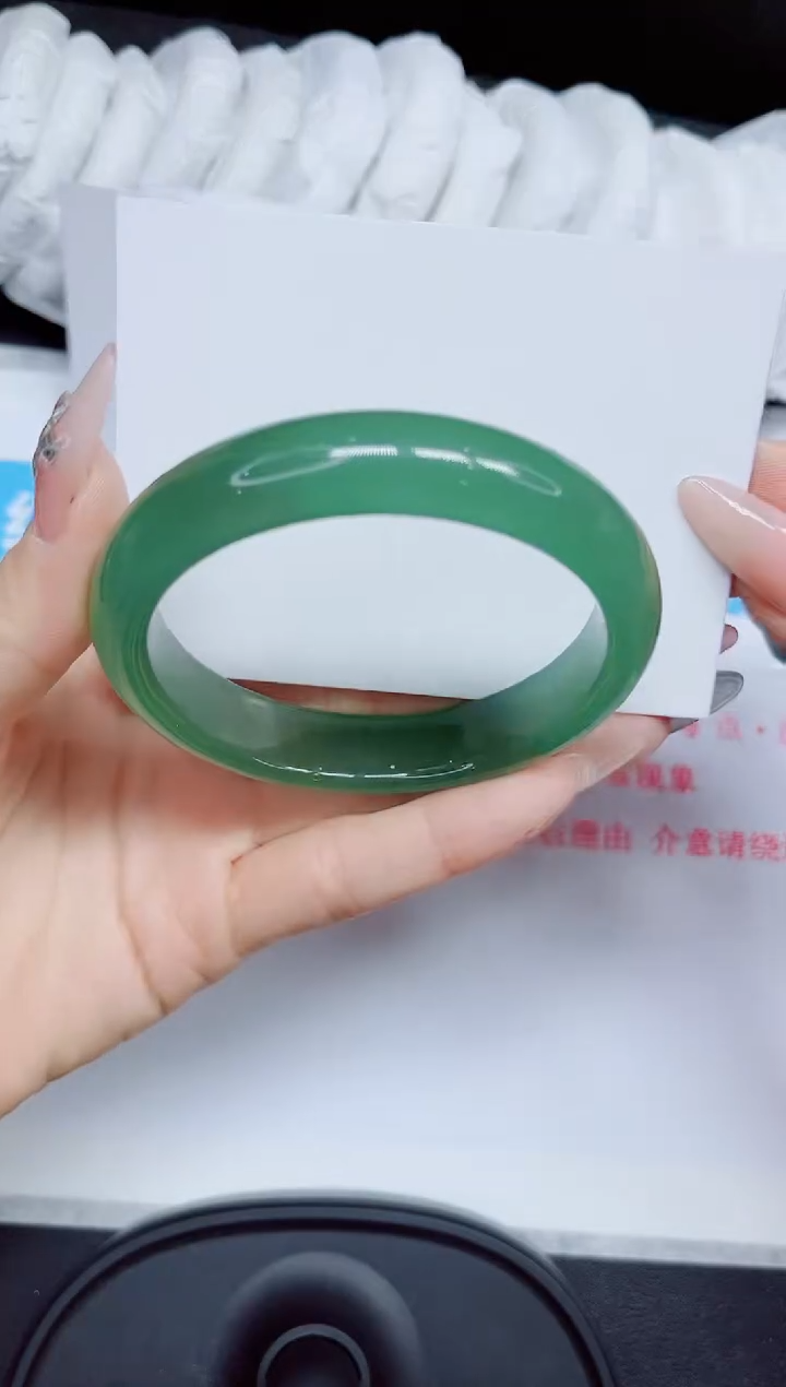 石英质玉手镯未镶嵌352