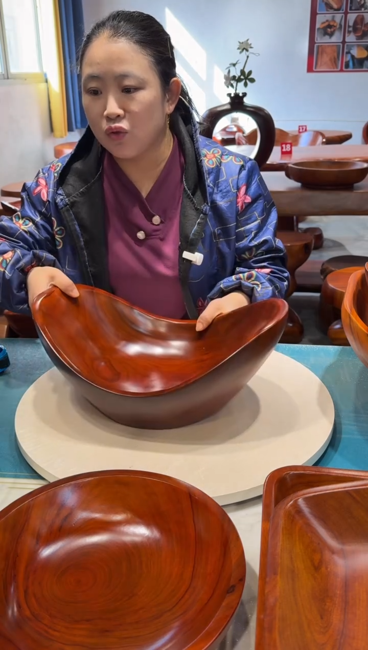 木 红樟元宝果盘 39.5*28*17