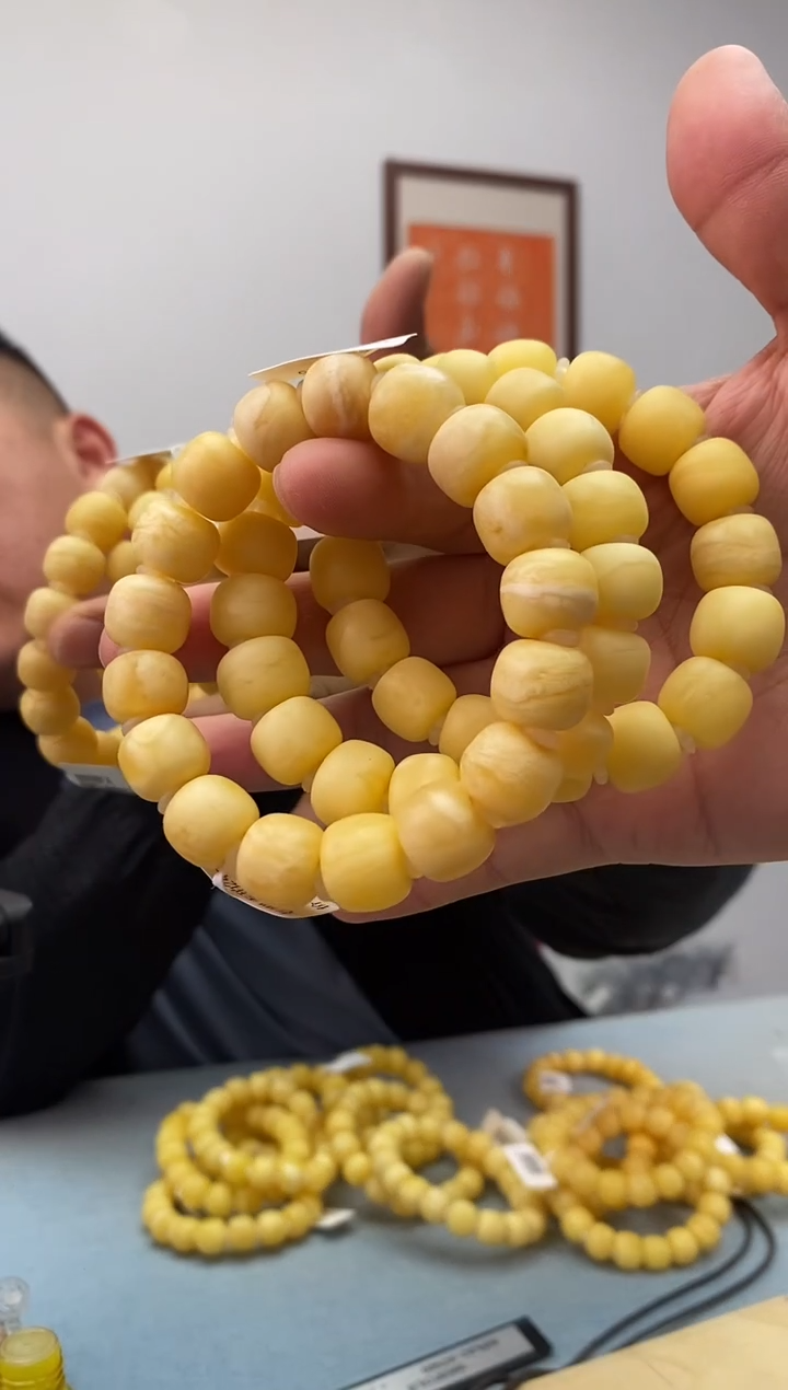 琥珀未镶嵌珠宝奇石假一罚十，永久原价包退多样性发一件024