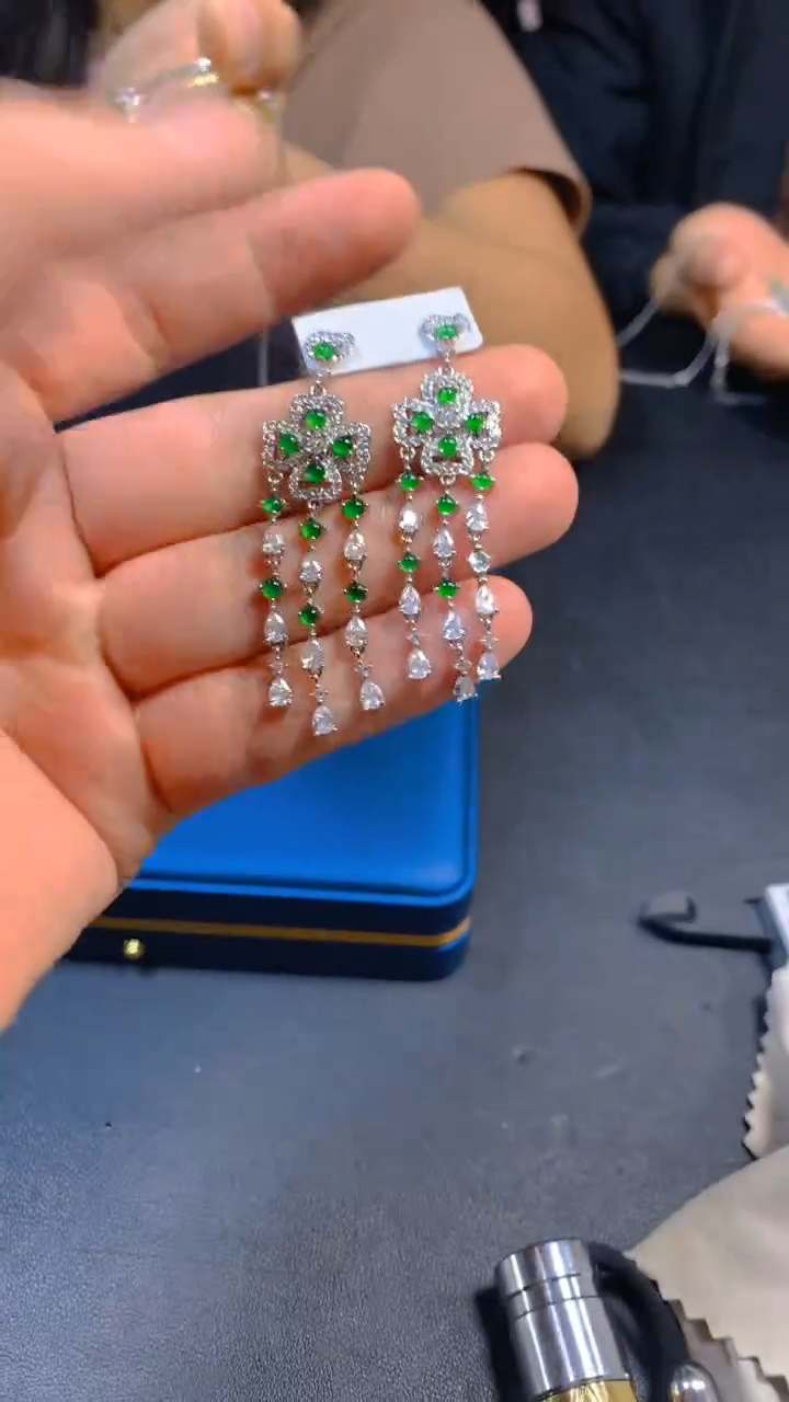 【闪购商品】翡翠耳饰未镶嵌0917514456多样性发一