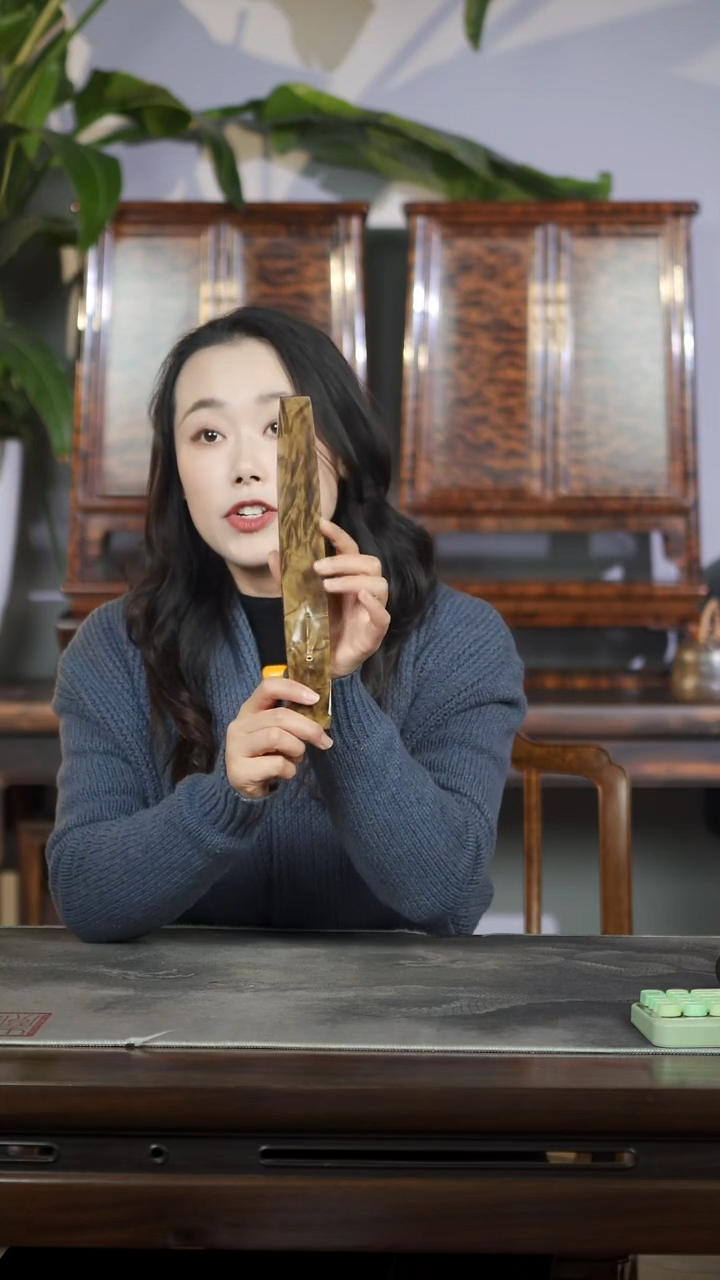 金丝楠手作精工山峦香插-*010