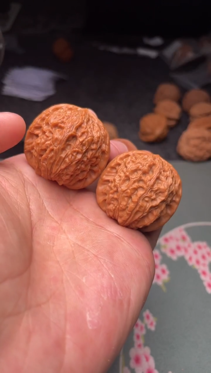 把件文玩核桃a51  血麒麟 36尺