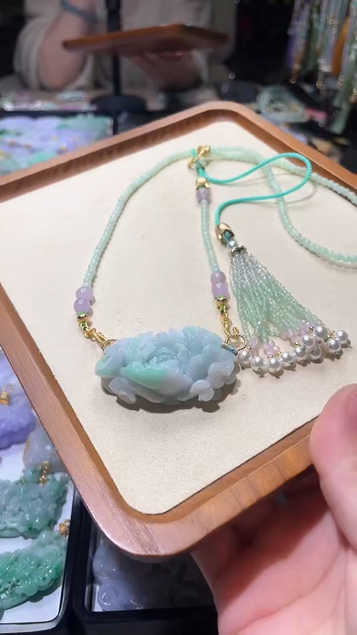 【闪购商品】翡翠颈饰未镶嵌吊坠
