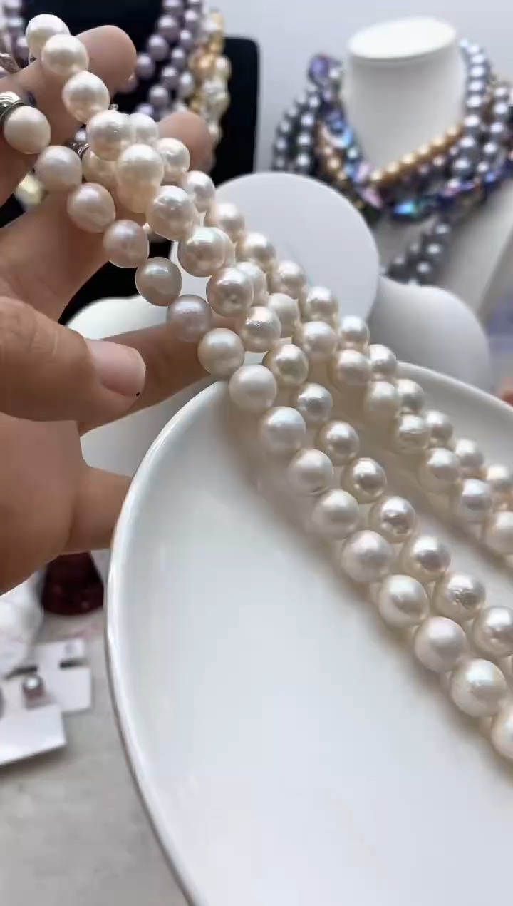 【闪购商品】淡水珍珠颈饰钛钢19