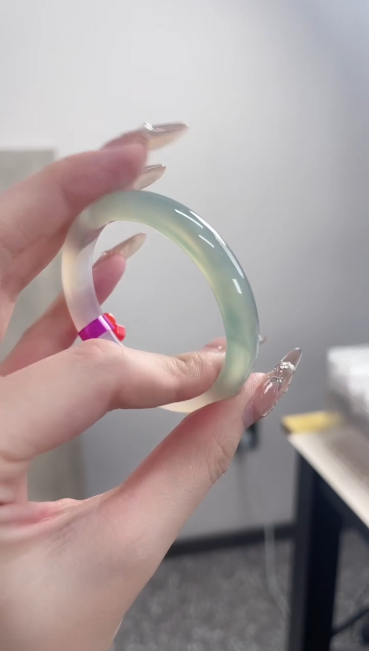 【闪购商品】玛瑙/玉髓手镯未镶嵌52圈 需要包容