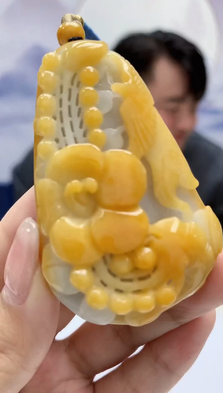 【闪购商品】定制翡翠未镶嵌5060kk-毛货挂件181