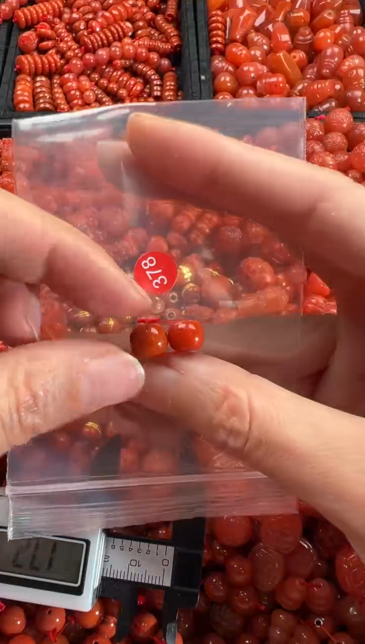 【闪购商品】南红玛瑙颈饰未镶嵌1