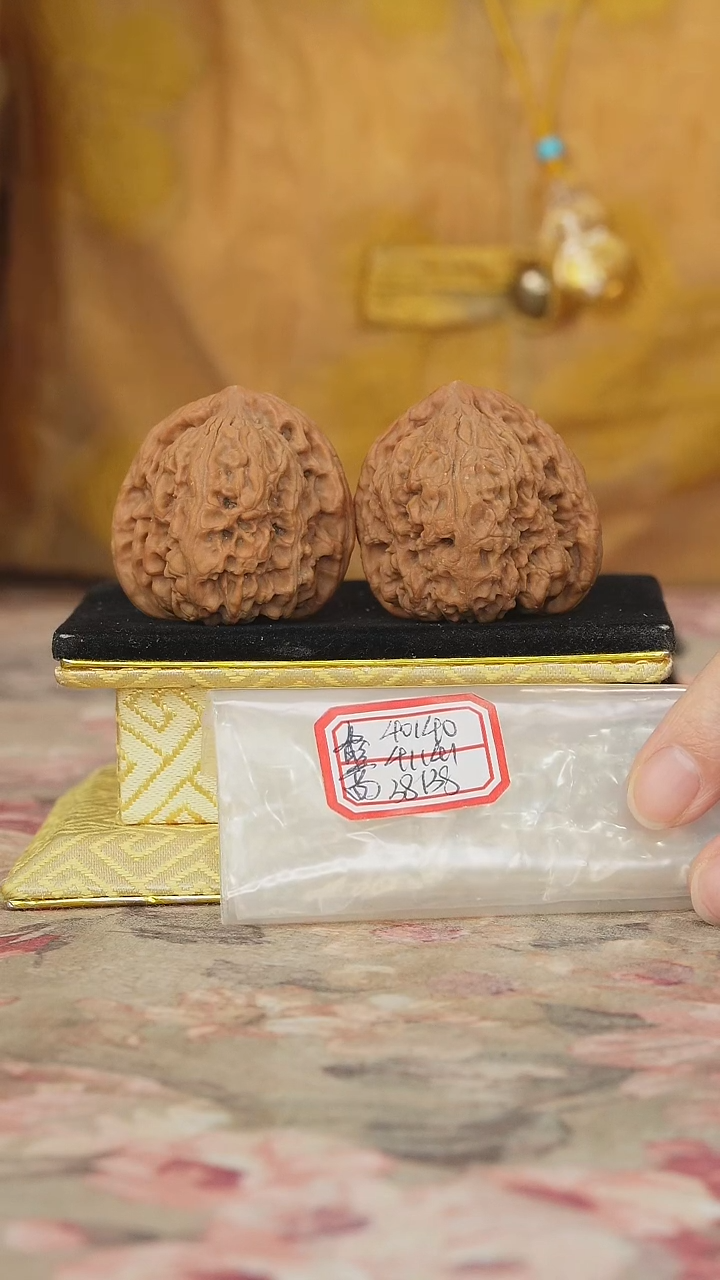 文玩核桃把件赵喜满南将石