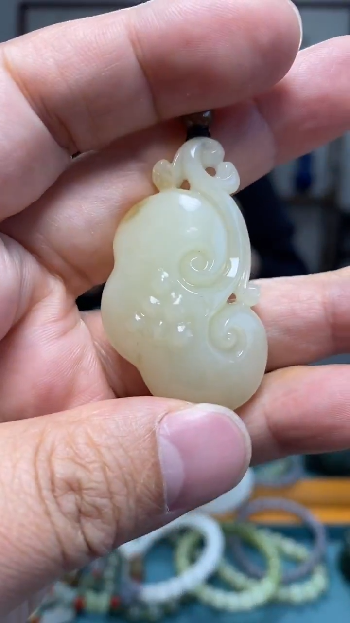 颈饰未镶嵌和田玉45