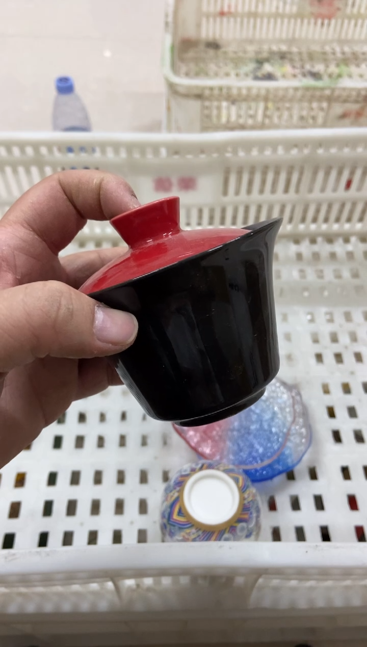 杯子瓷无运费险有瑕疵的摄影的产品有使用过的痕迹有点脏介意勿拍