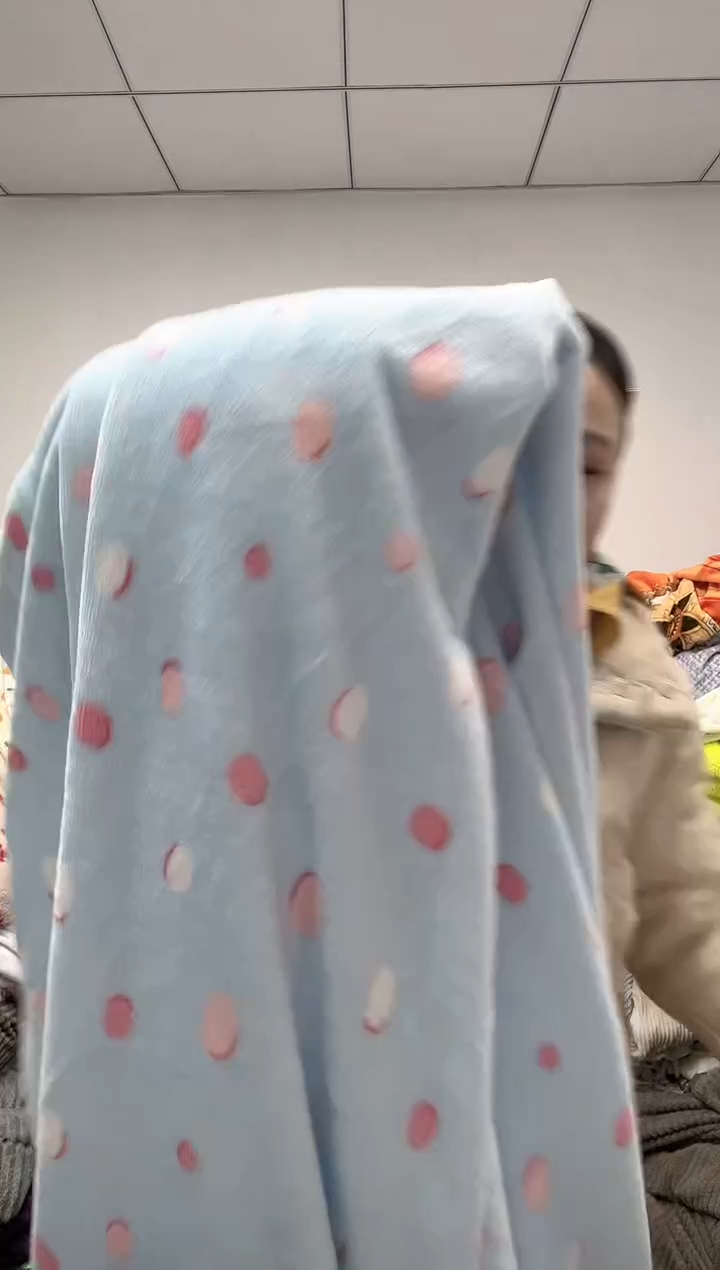 法兰绒2.5X1.8左右以主播所说为准