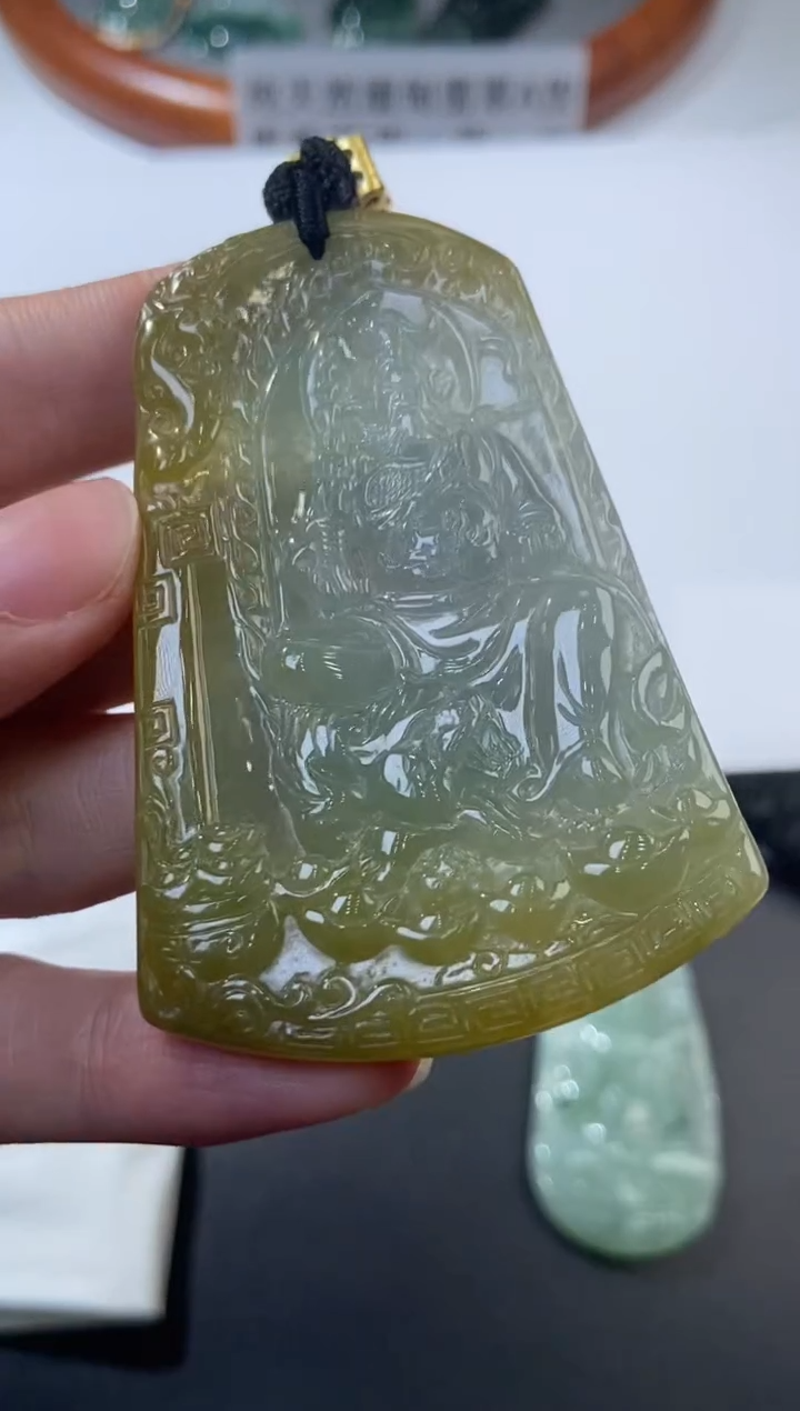 未镶嵌挂件翡翠372630     多人 