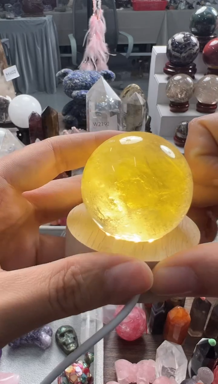 未镶嵌珠宝半成品水晶M036 约4.7cm