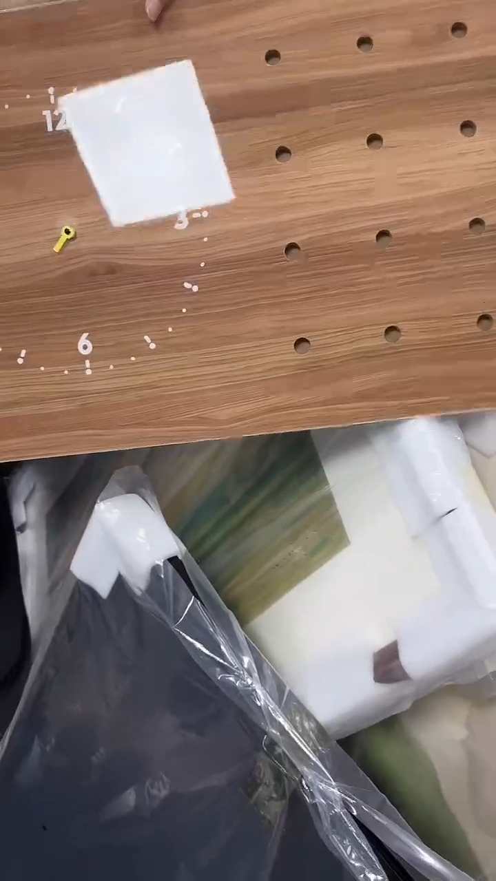  仓库清仓画       默认瑕疵