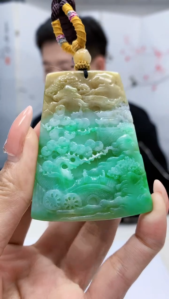 【闪购商品】定制翡翠未镶嵌4917MM-毛货挂件