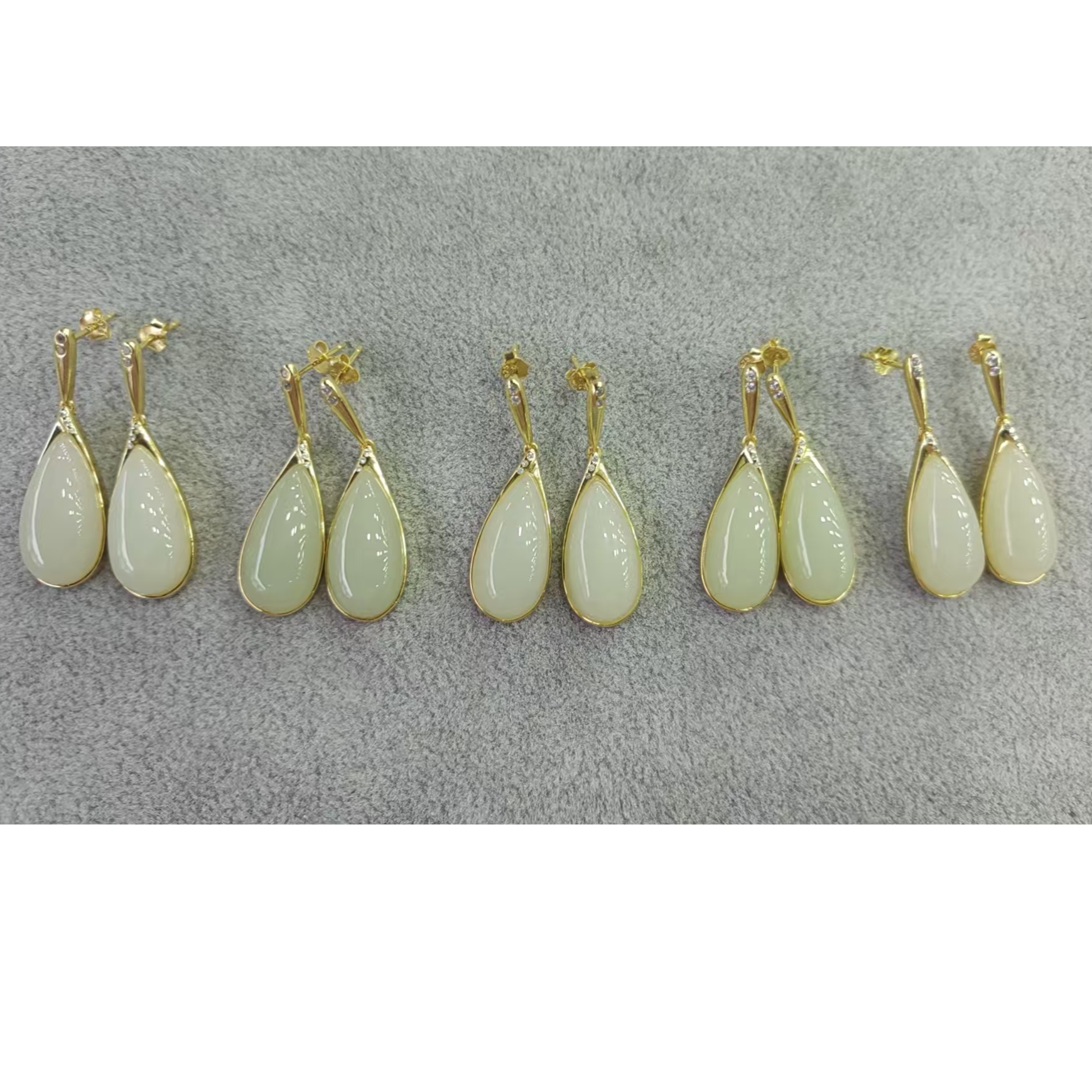 抖音官方质检中心天然A货和田玉耳坠【多样性发货-拍一发一】