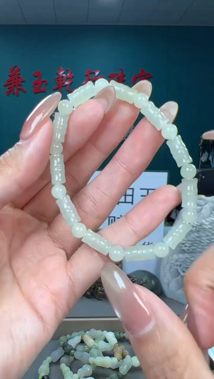 颈饰未镶嵌和田玉和田玉