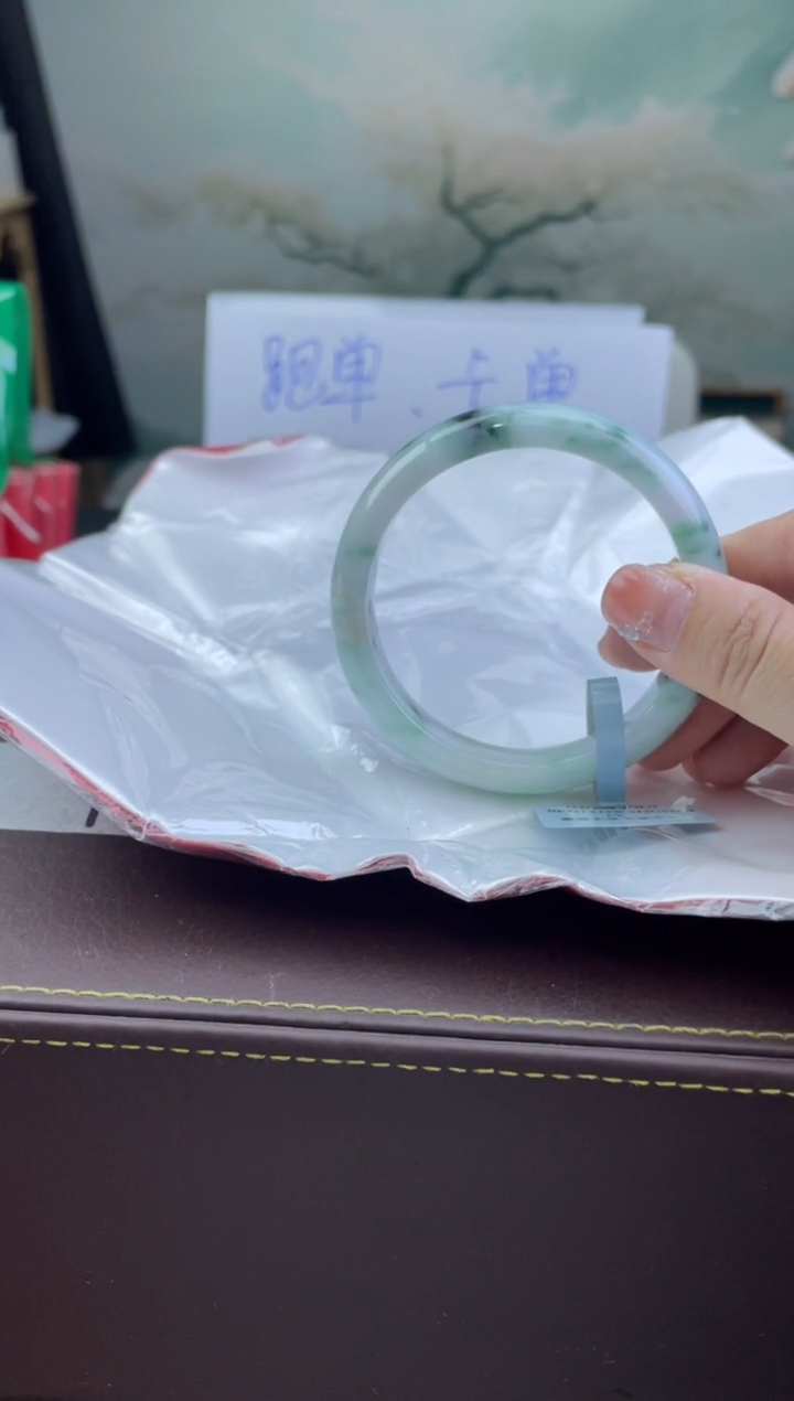 翡翠手镯未镶嵌3翡翠手镯