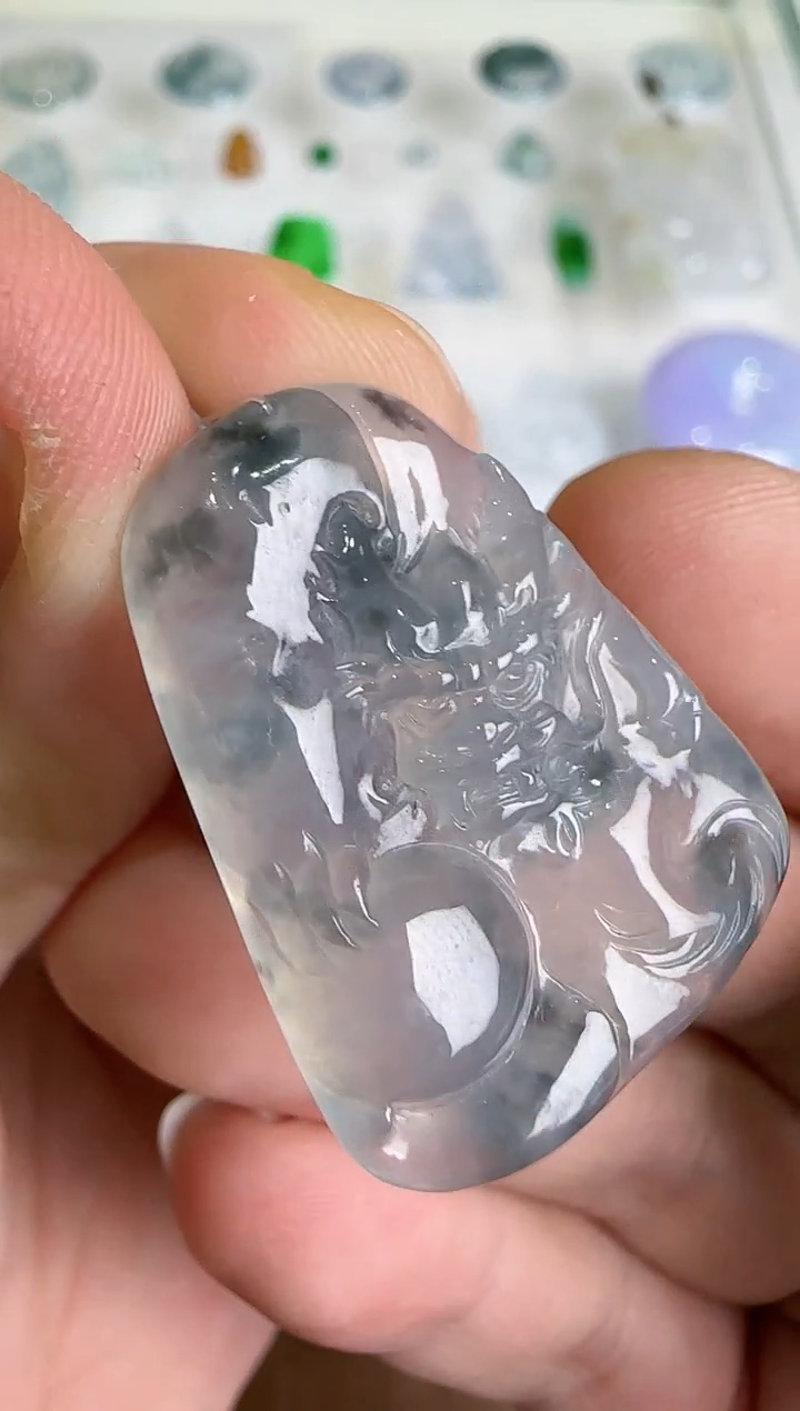 【闪购商品】翡翠吊坠(不含链)未镶嵌   