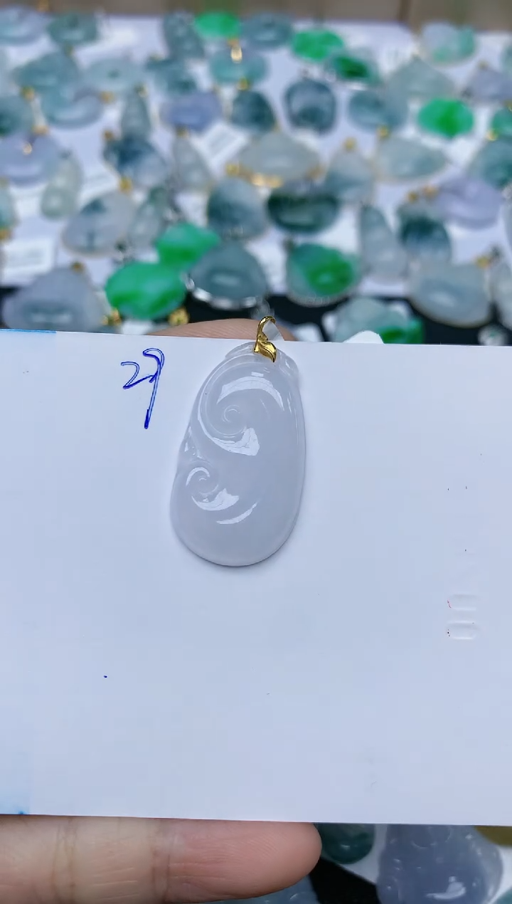 【闪购商品】翡翠颈饰18K金镶嵌天然翡翠A货    