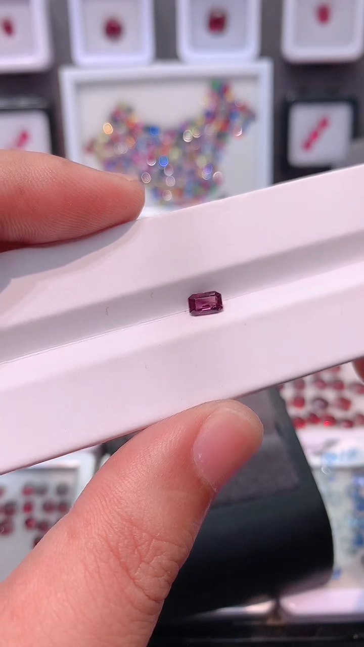 【闪购商品】尖晶石裸石未镶嵌福利0.65
